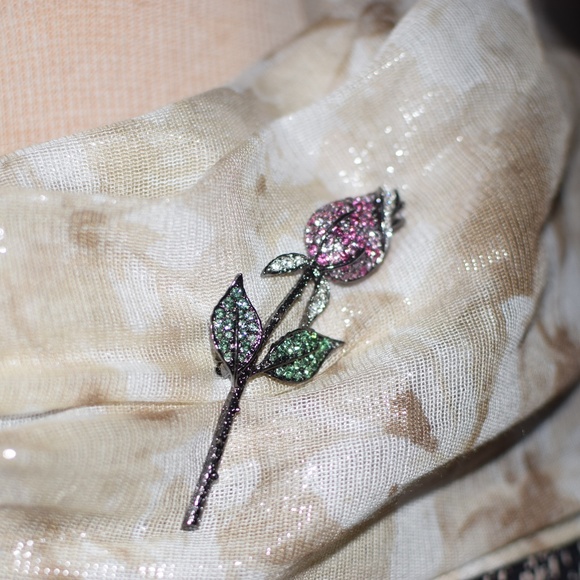 KENNETH JAY LANE Flower Pin - Picture 3 of 5